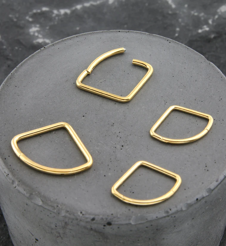Gold PVD Wide Triangle Titanium Hinged Segment Ring - Image 2