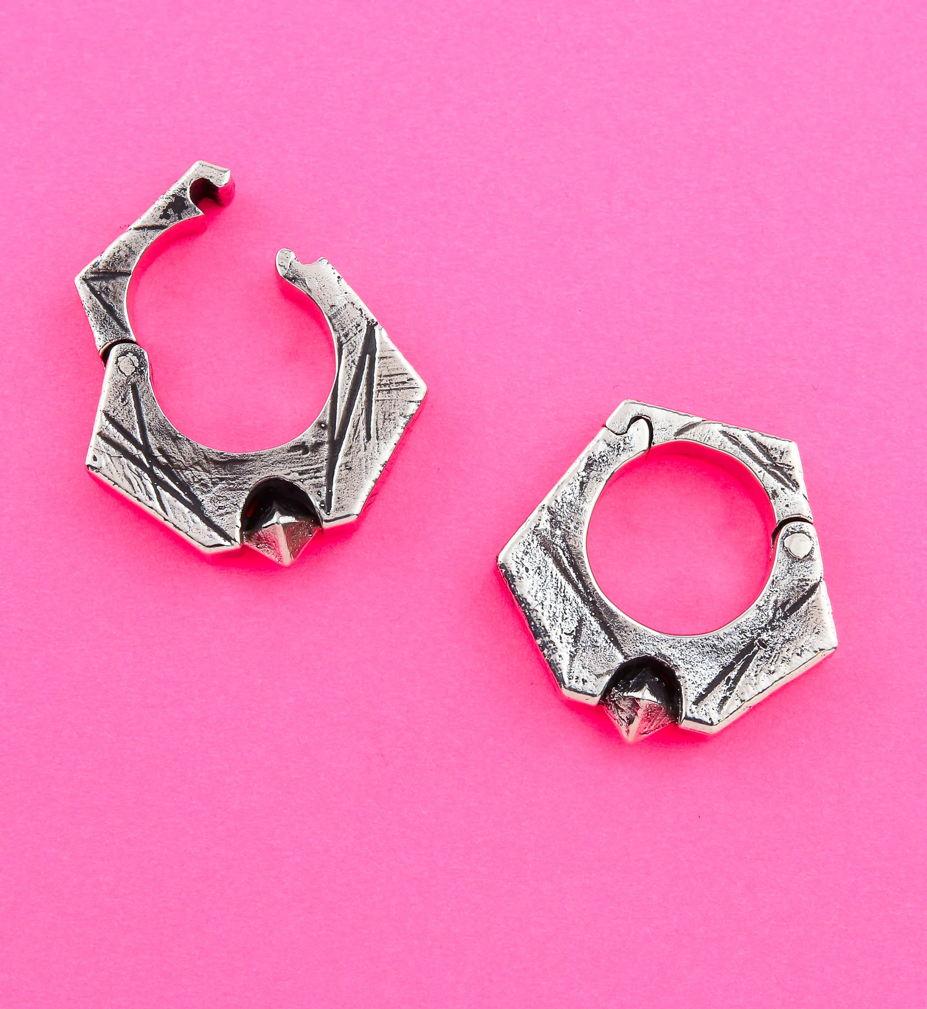 Graze Pentagon White Brass Hinged Ear Weights - Image 2