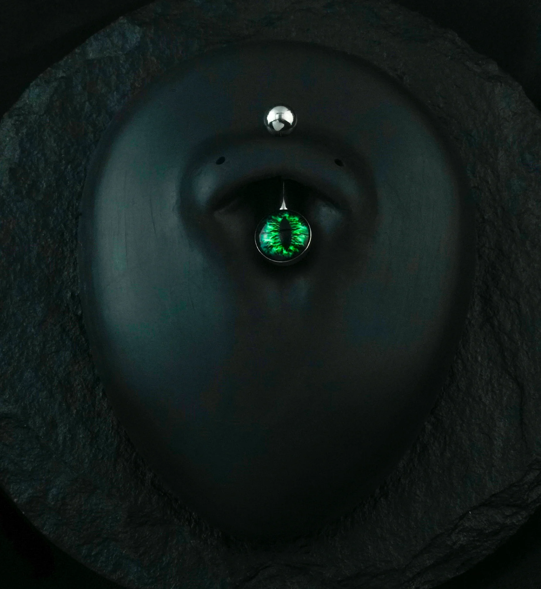 Green Cat's Eye Belly Button Ring - Image 2
