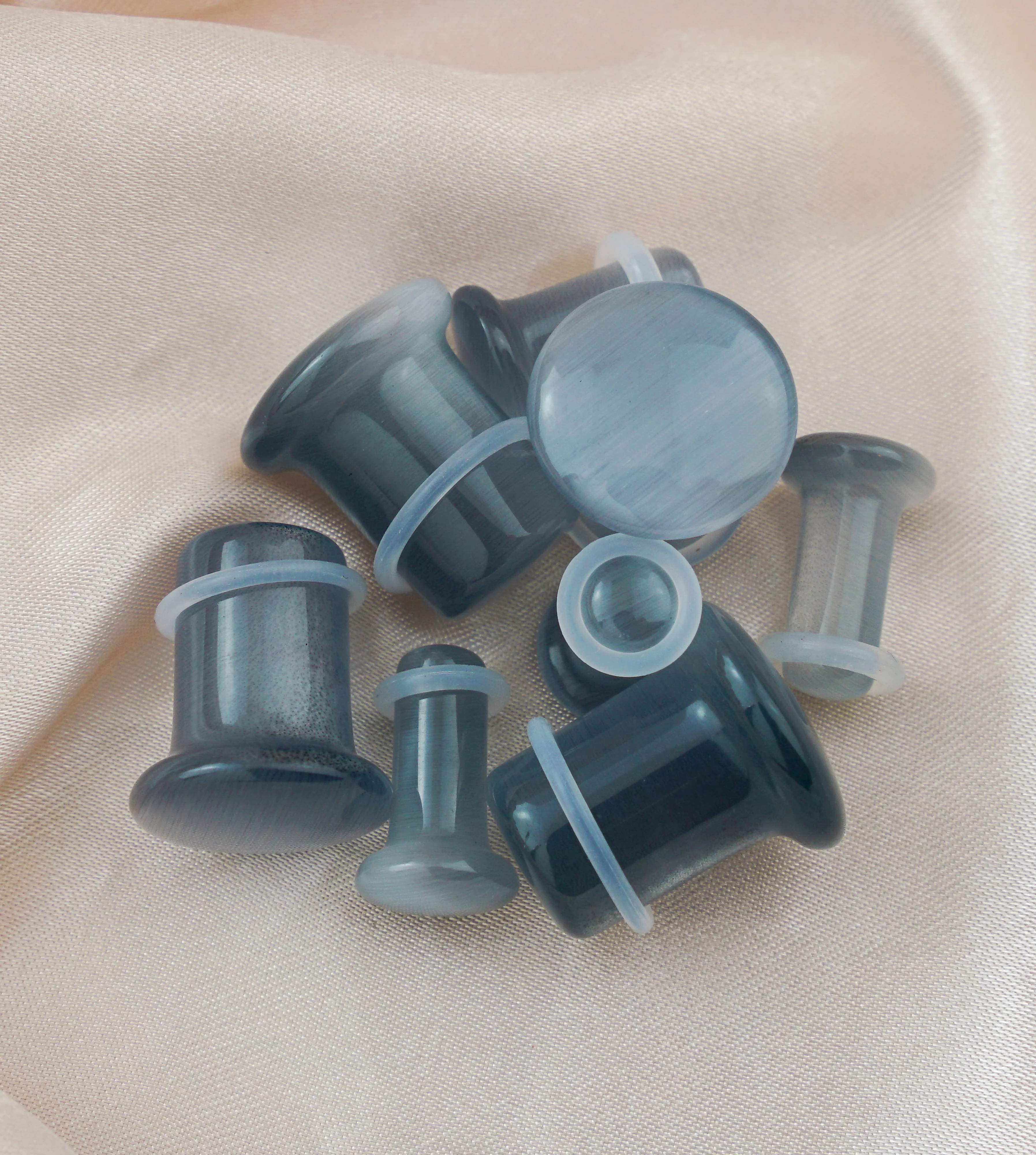 Grey Cat's Eye Glass Single Flare Plugs - Image 2