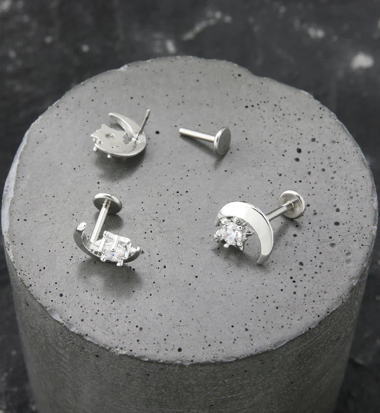 Half Moon Star CZ Stainless Steel Threadless Labret - Image 2