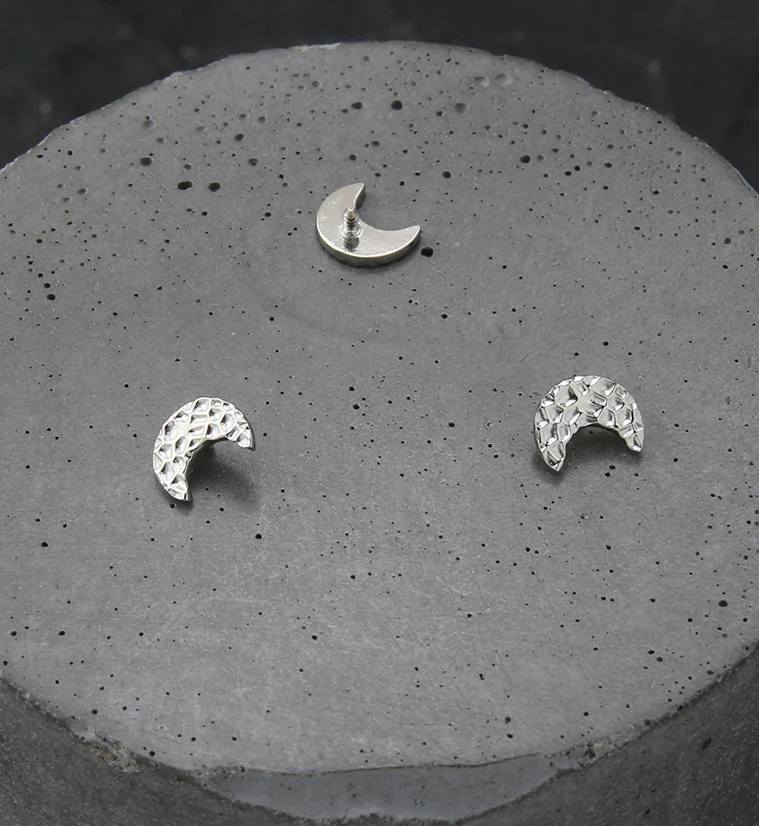 Hammered Half Moon Internally Threaded Titanium Top - Image 2
