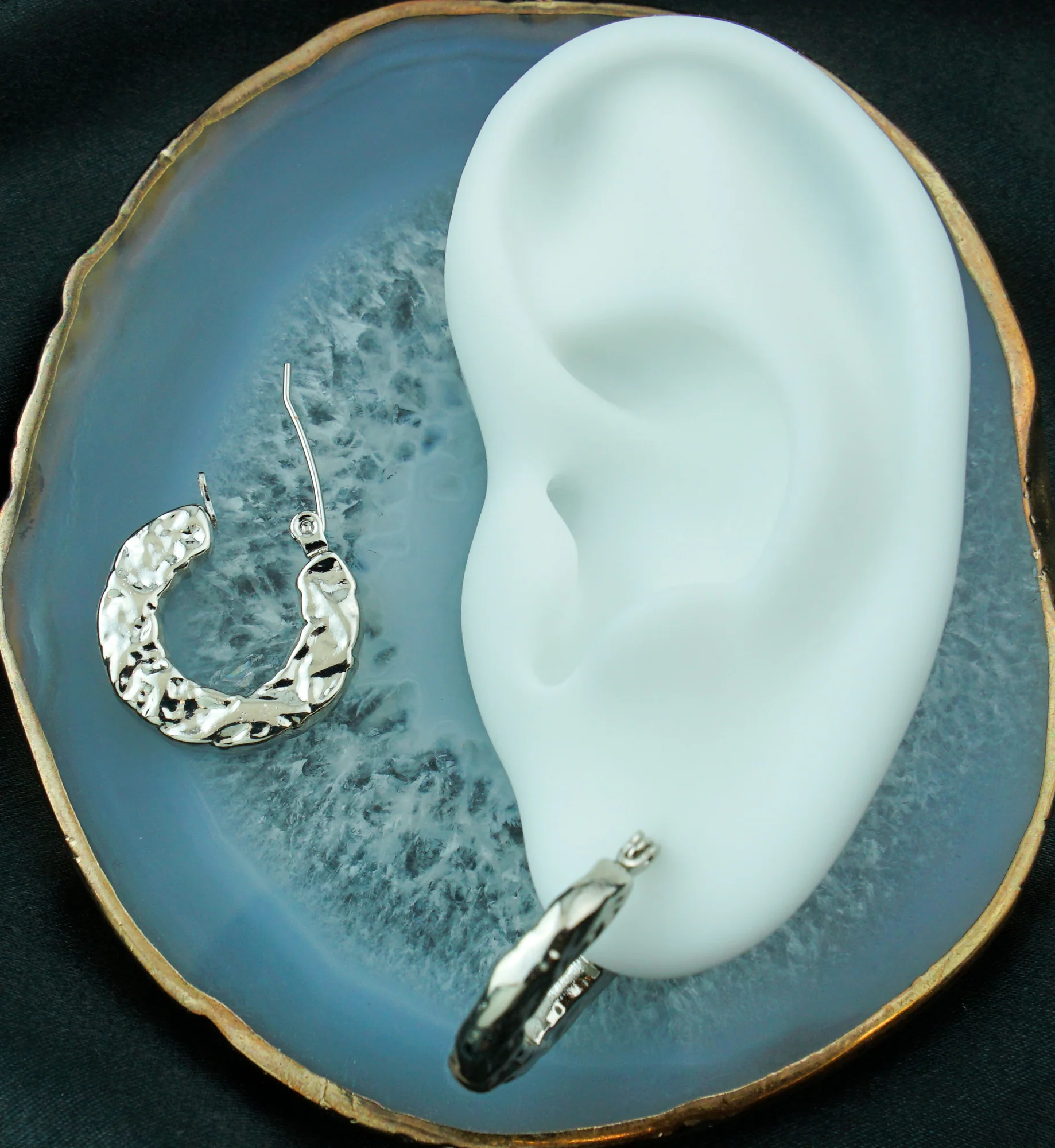 Hammered Hoop Stainless Steel Hinged Earrings - Image 2
