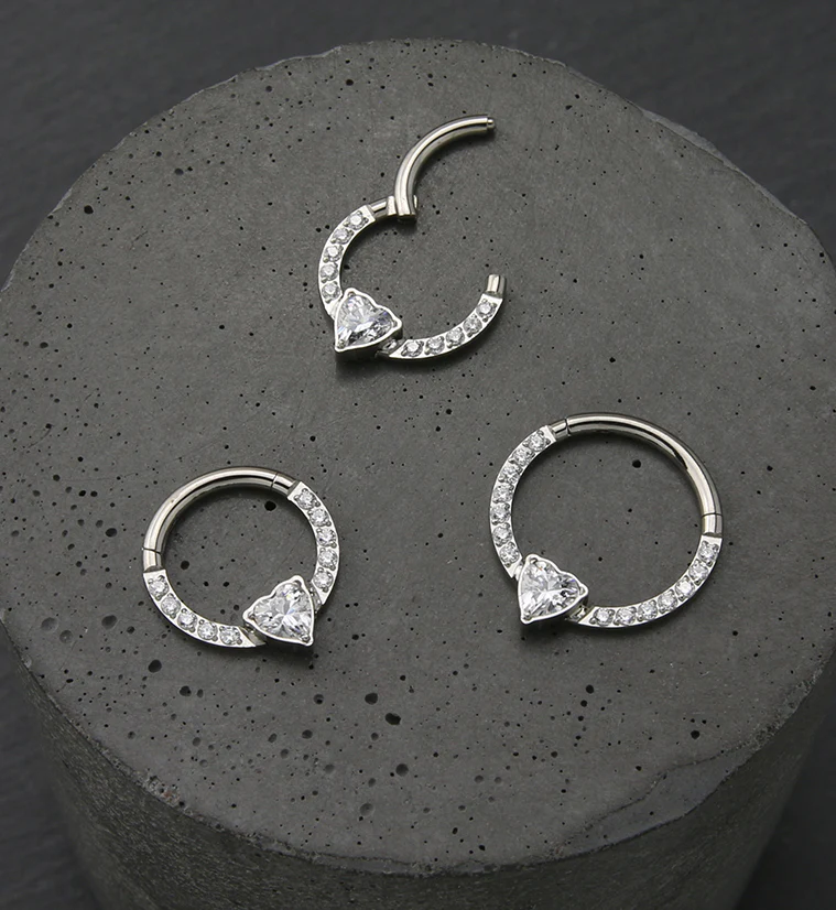 Heart Row CZ Titanium Hinged Segment Ring - Image 2
