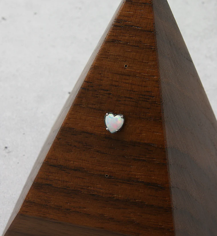 Heart White Opalite Threadless Titanium Top - Image 2