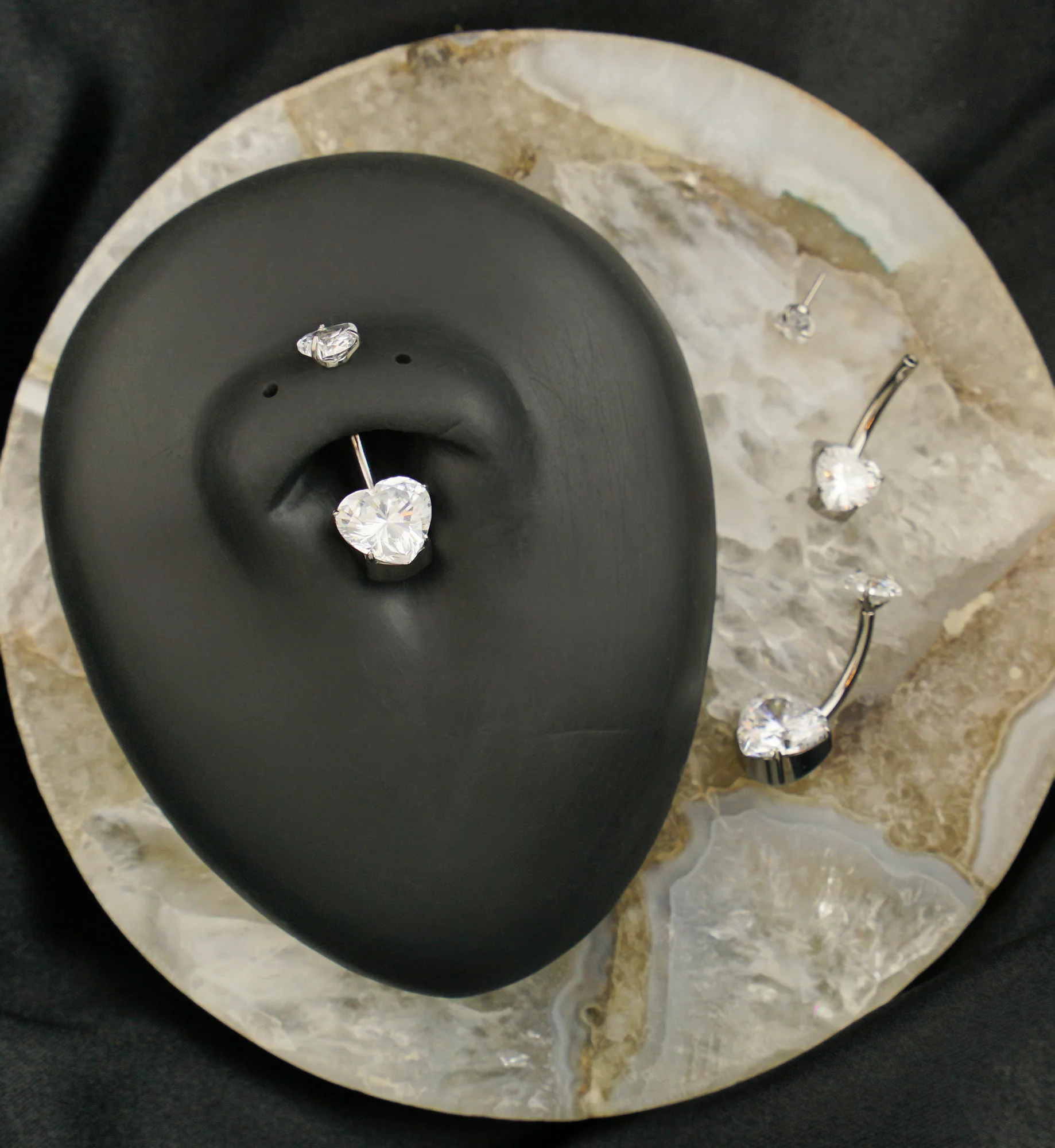 Hearts Prong Clear CZ Titanium Threadless Belly Button Ring - Image 2
