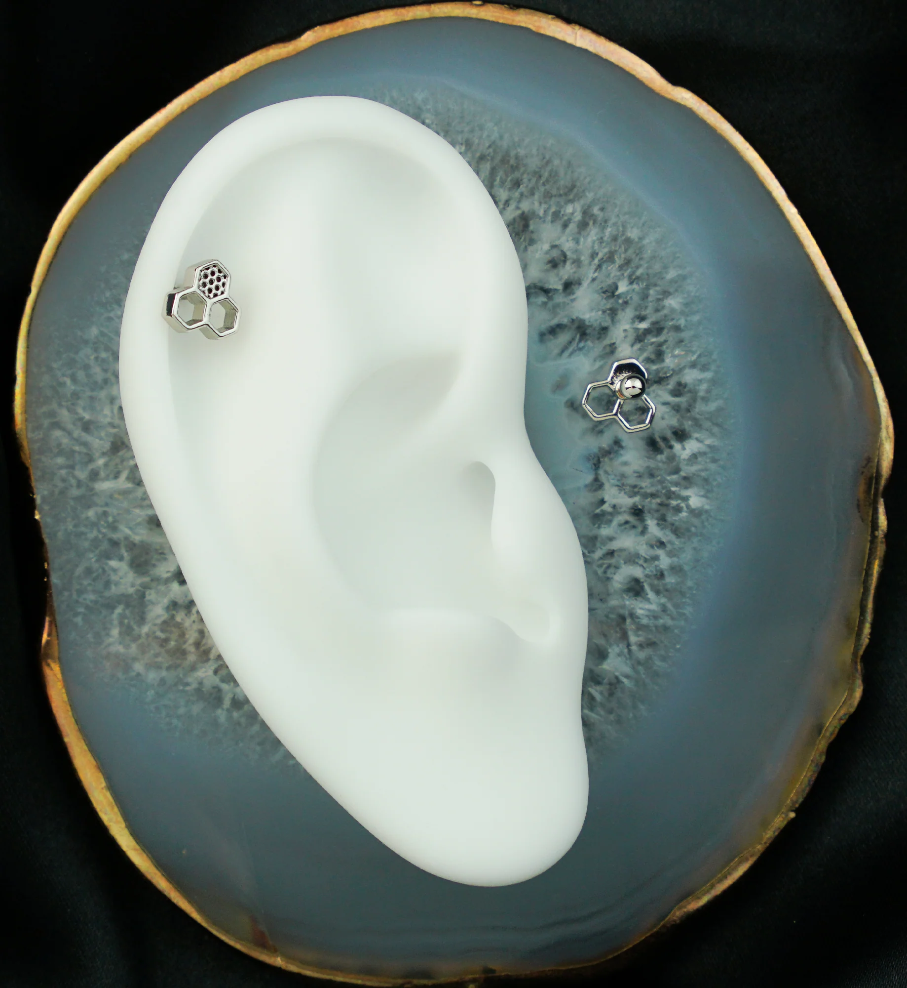 Honeycomb Cutout Cartilage Barbell - Image 2