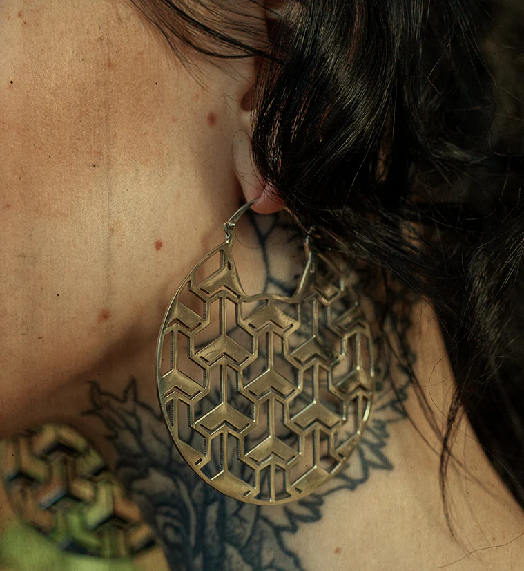 Isometric White Brass Earrings - Weights - Image 5
