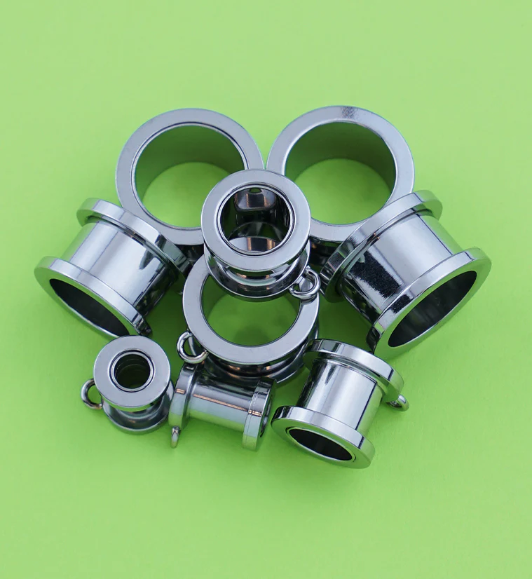 Jump Ring Stainless Steel Screw Back Tunnel Plugs - Image 2