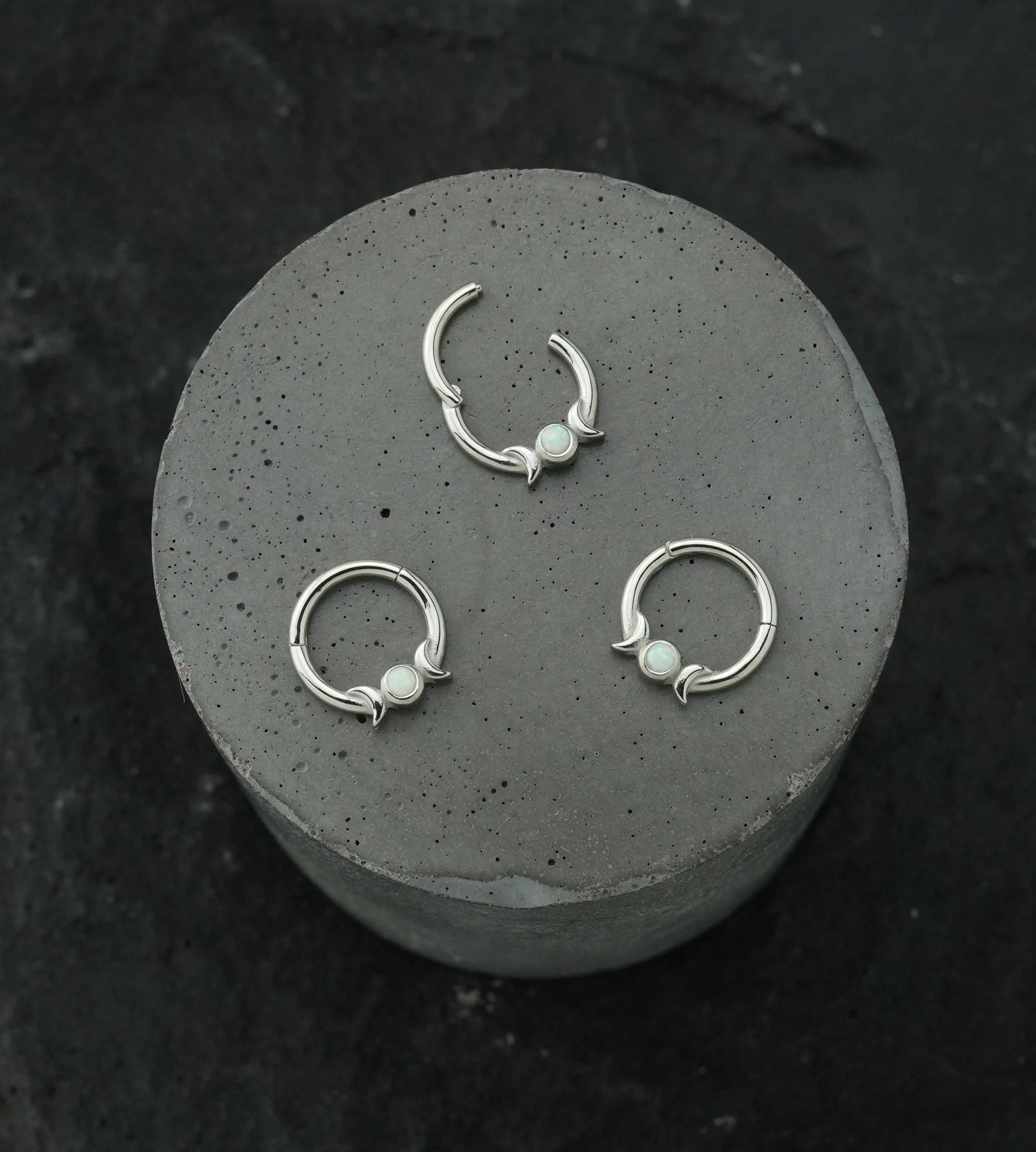 Lunar Phase White Opalite Stainless Steel Hinged Segment Ring - Image 2