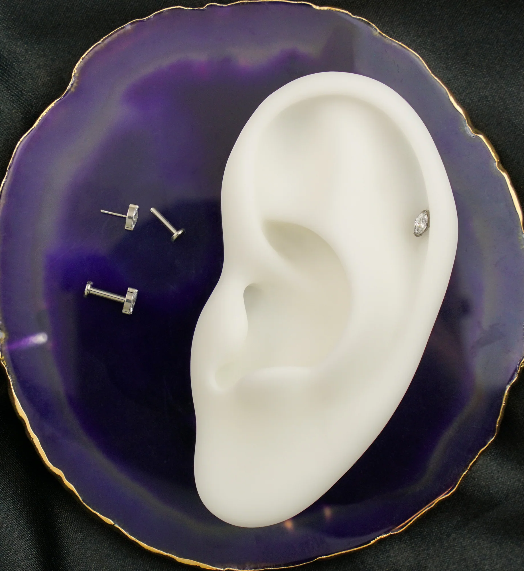 Marquise Clear CZ Flat Disk Threadless Labret - Image 3