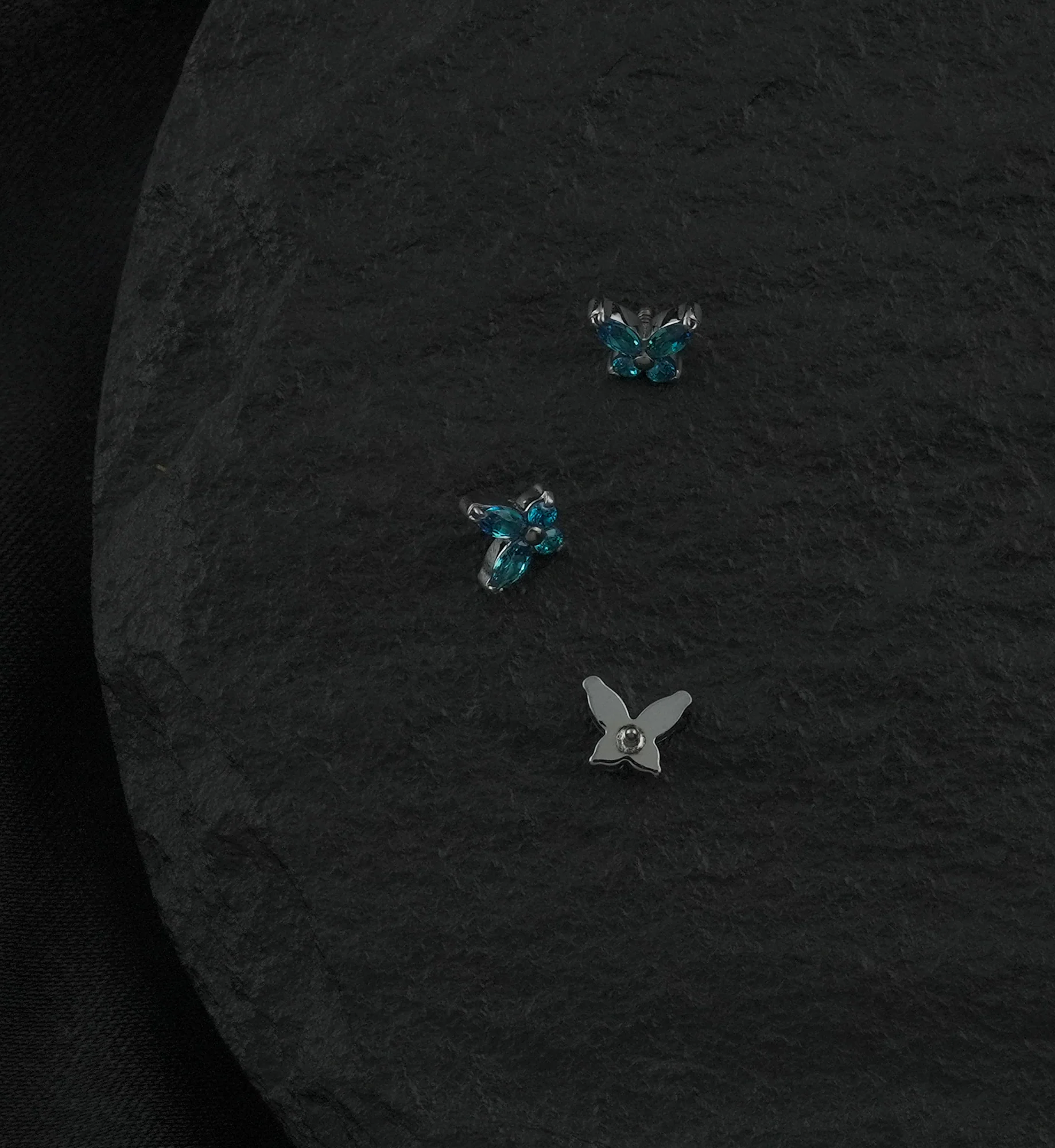 Mini Butterfly Blue Topaz CZ Titanium Internally Threaded Top - Image 2