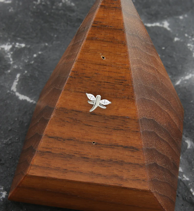 Mini Dragonfly Clear CZ Titanium Threadless Top - Image 2