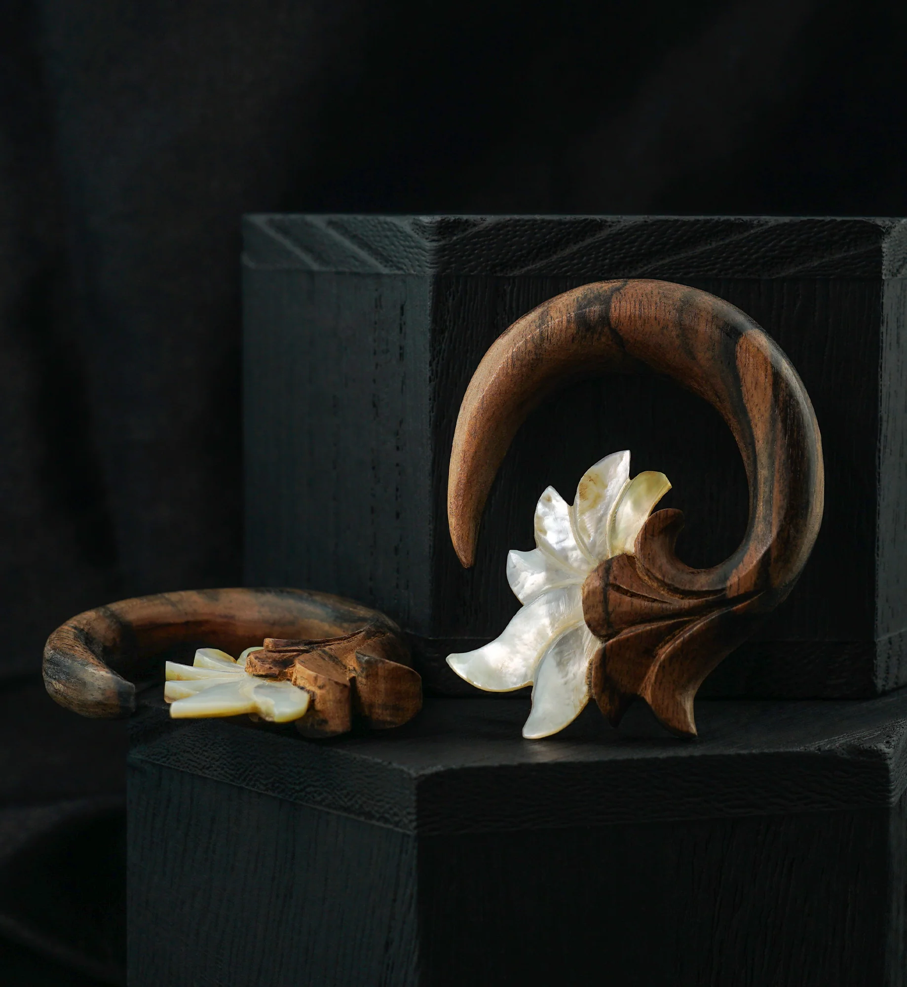 MOP Filigree Wooden Spiral Hangers - Image 2