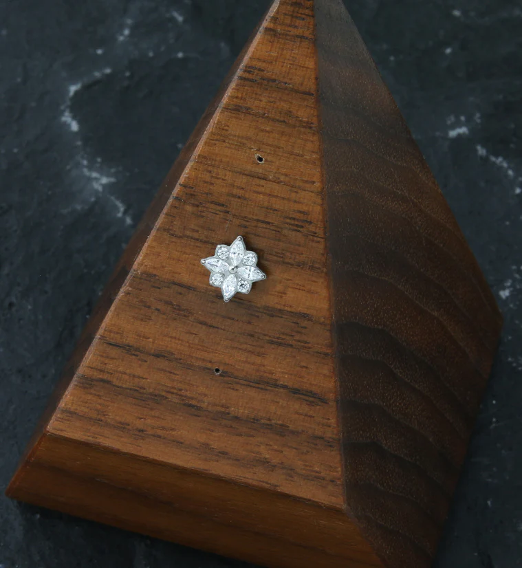 Octagram Star CZ Threadless Titanium Top - Image 2