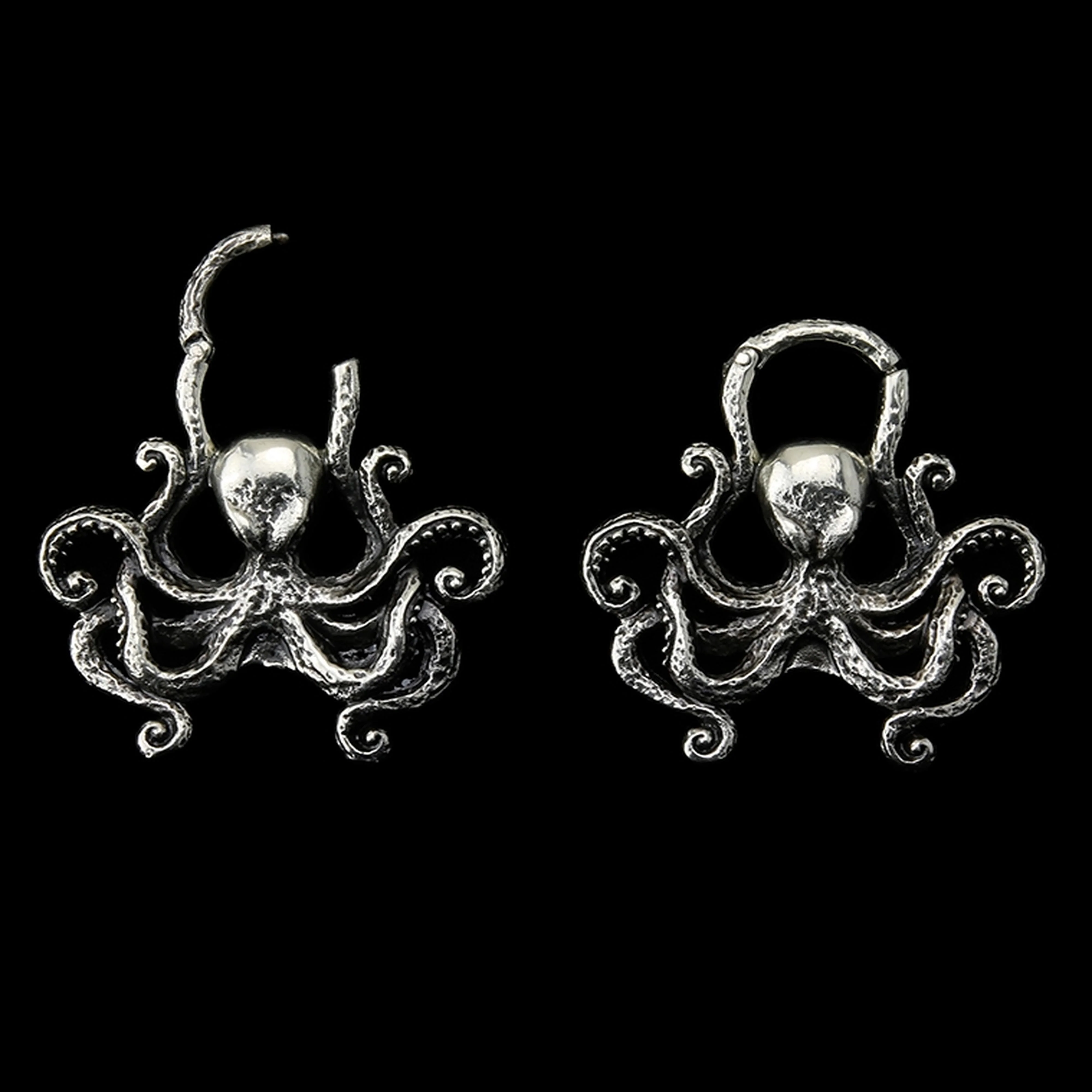 Octopus White Brass Hinged Ear Weights - Image 3