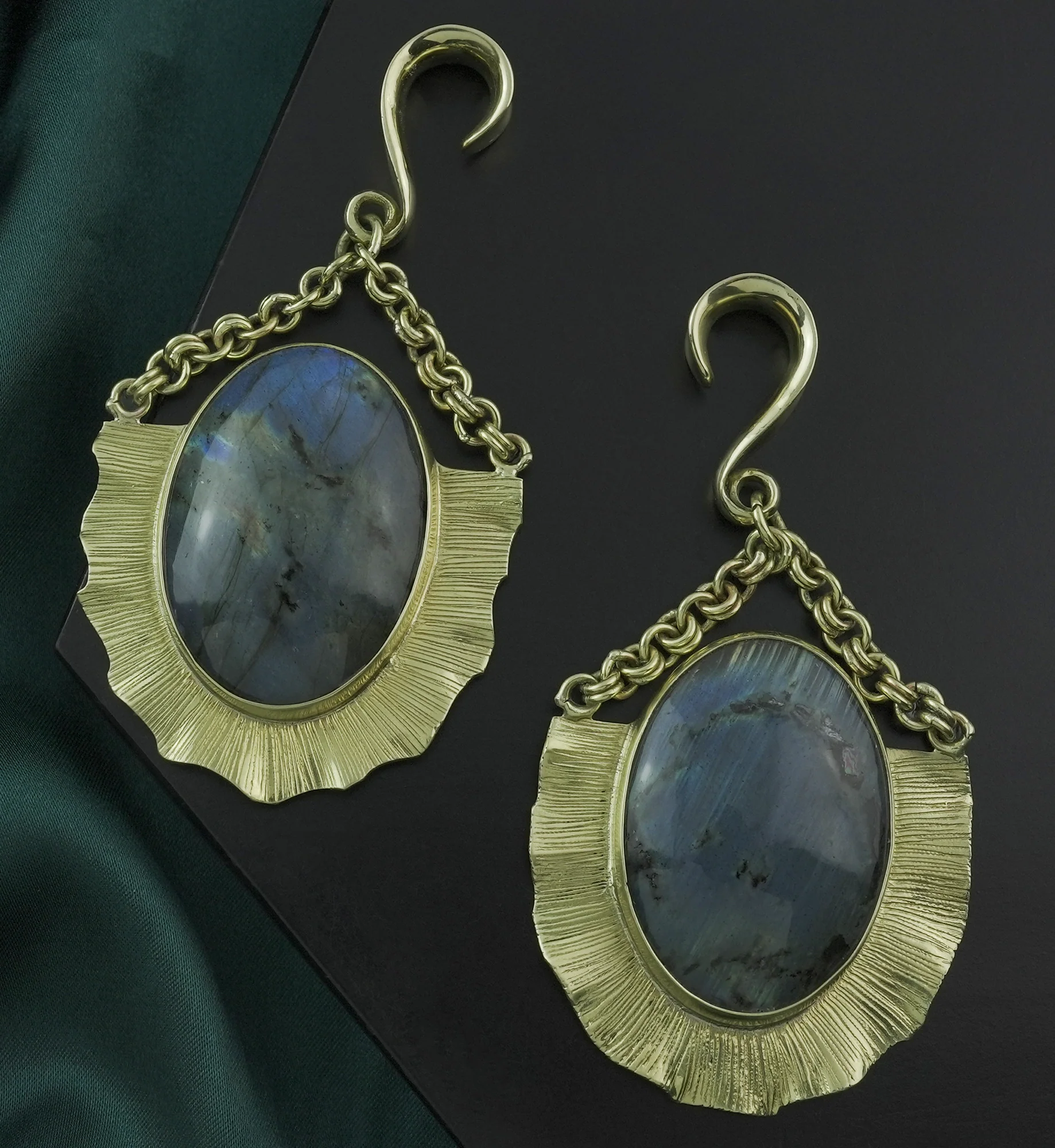 Oval Score Labradorite Stone Hanging Brass Ear Weights - Image 2