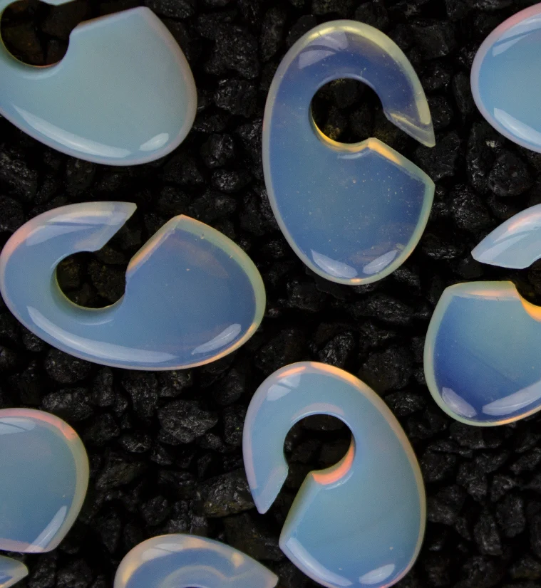 Ovaloid Opalite Ear Weights - Image 2