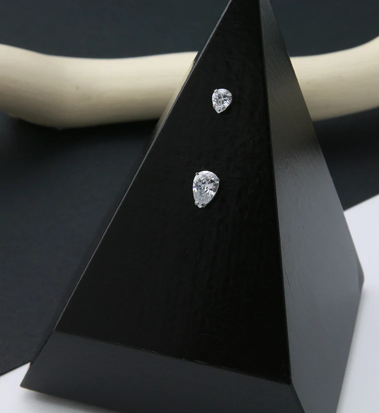Ovum Prong CZ Threadless Top - Image 2