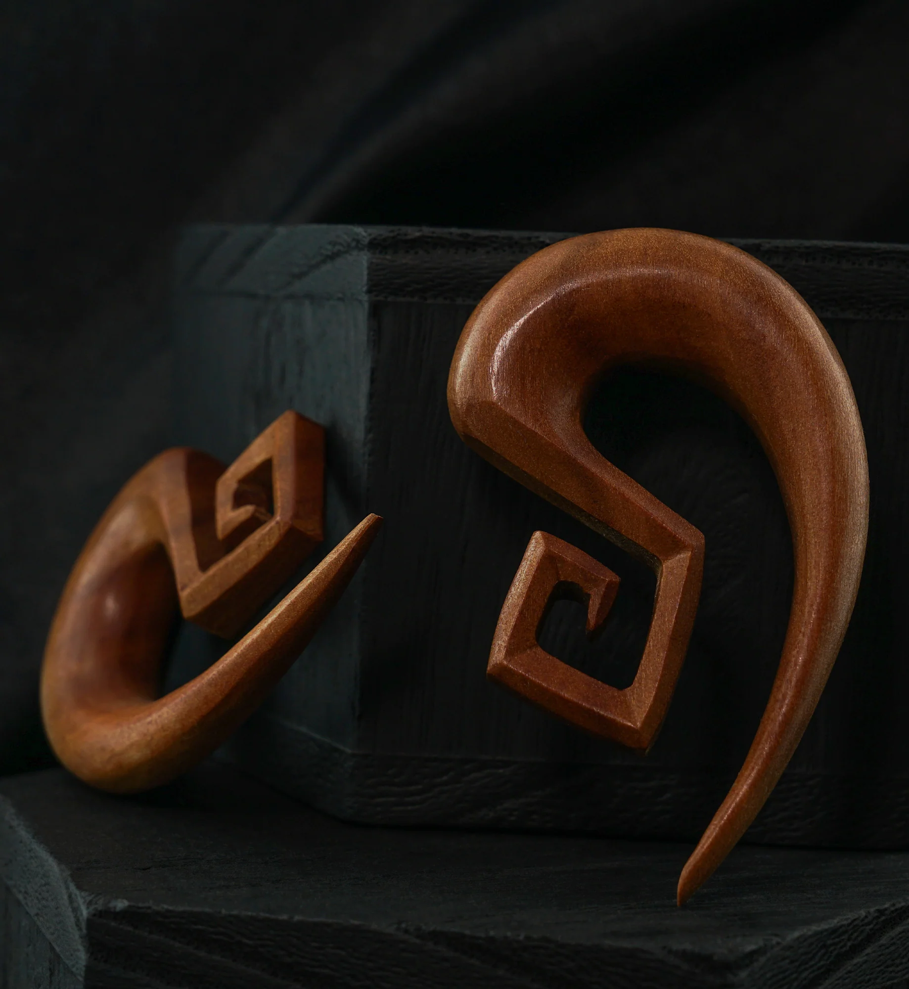 Paragon Wooden Spiral Hangers - Image 2