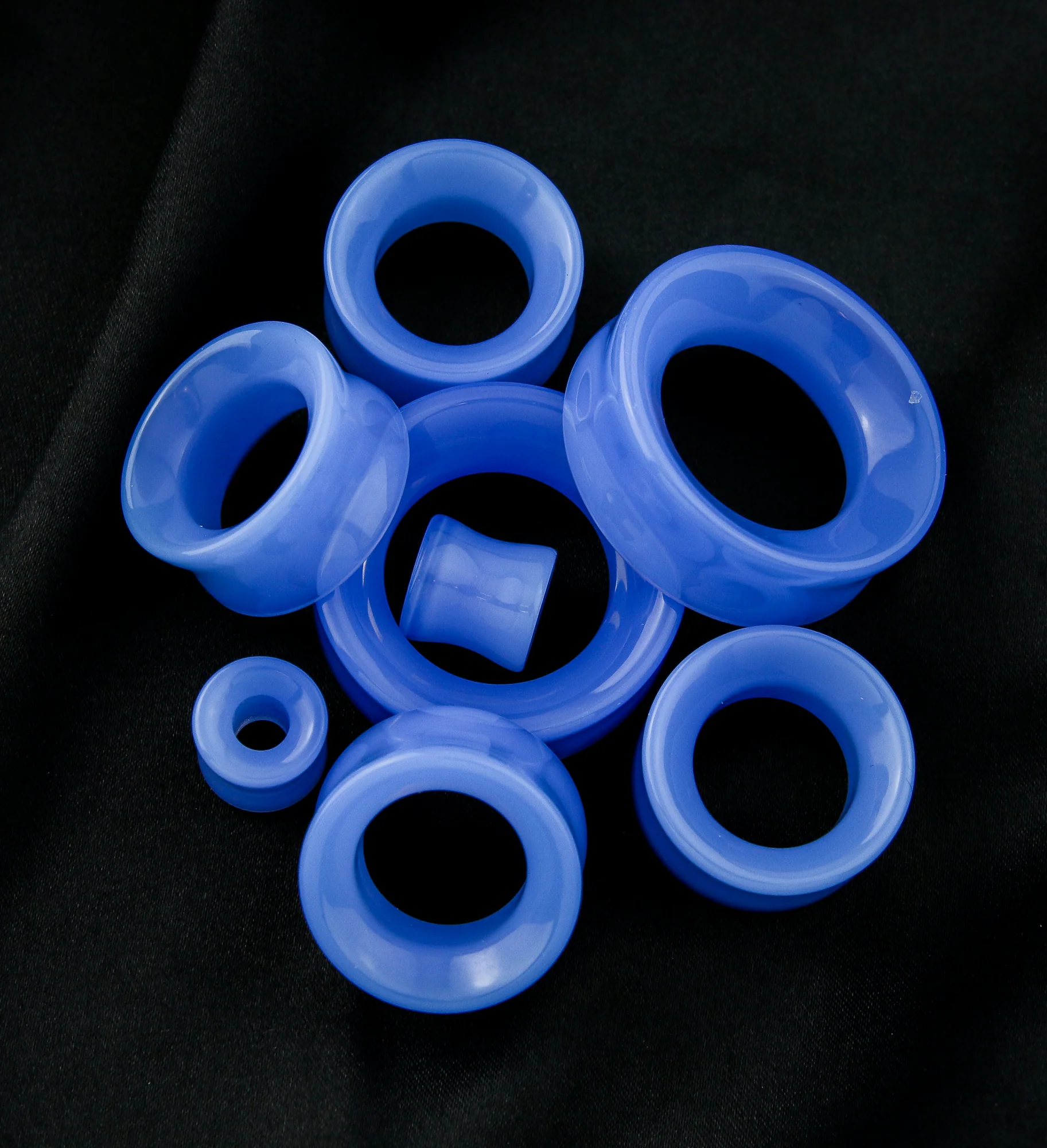 Periwinkle Glass Double Flare Tunnel Plugs - Image 3