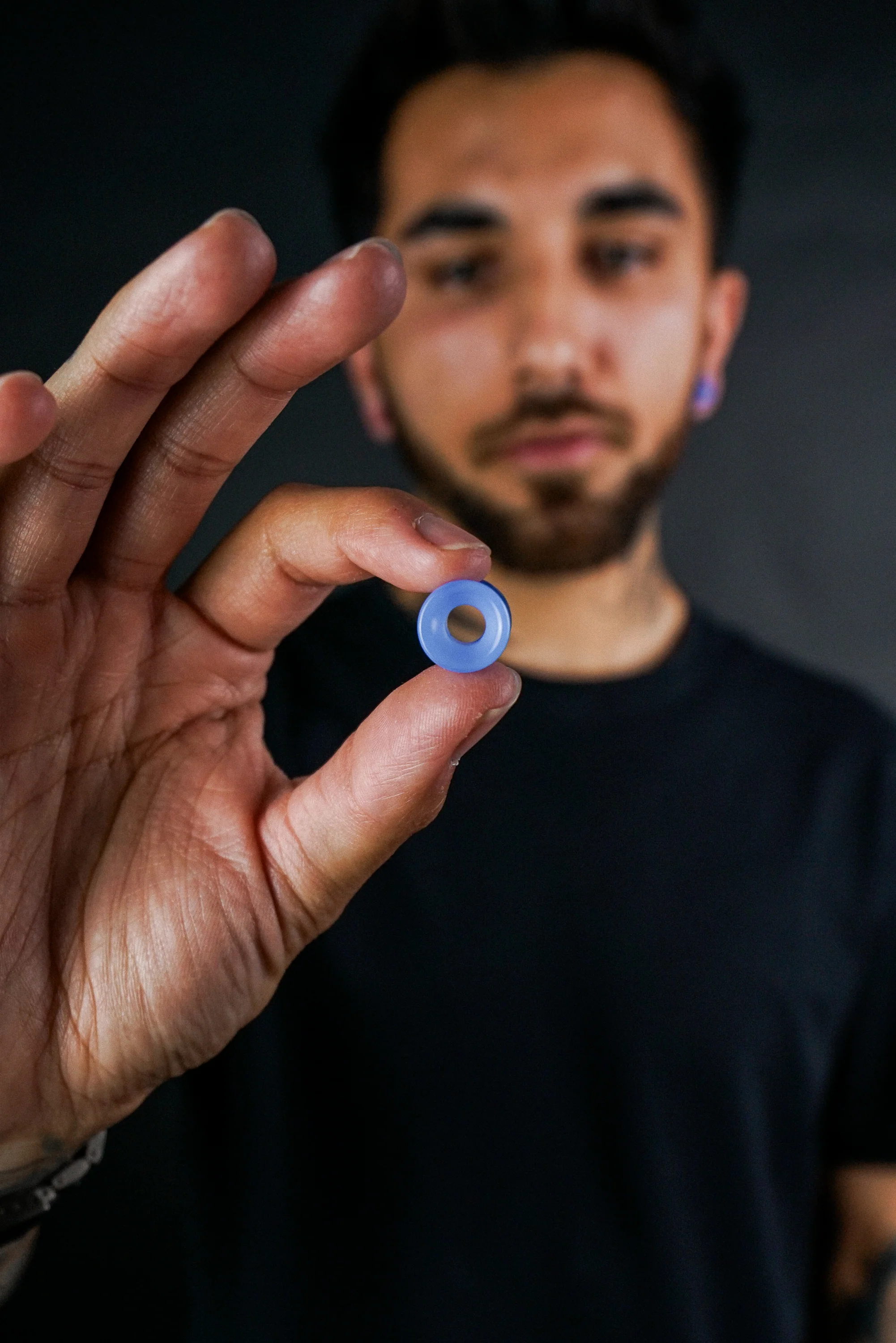 Periwinkle Glass Double Flare Tunnel Plugs - Image 8