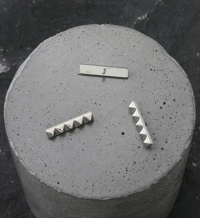 Polyhedra Stud Internally Threaded Titanium Top - Image 2