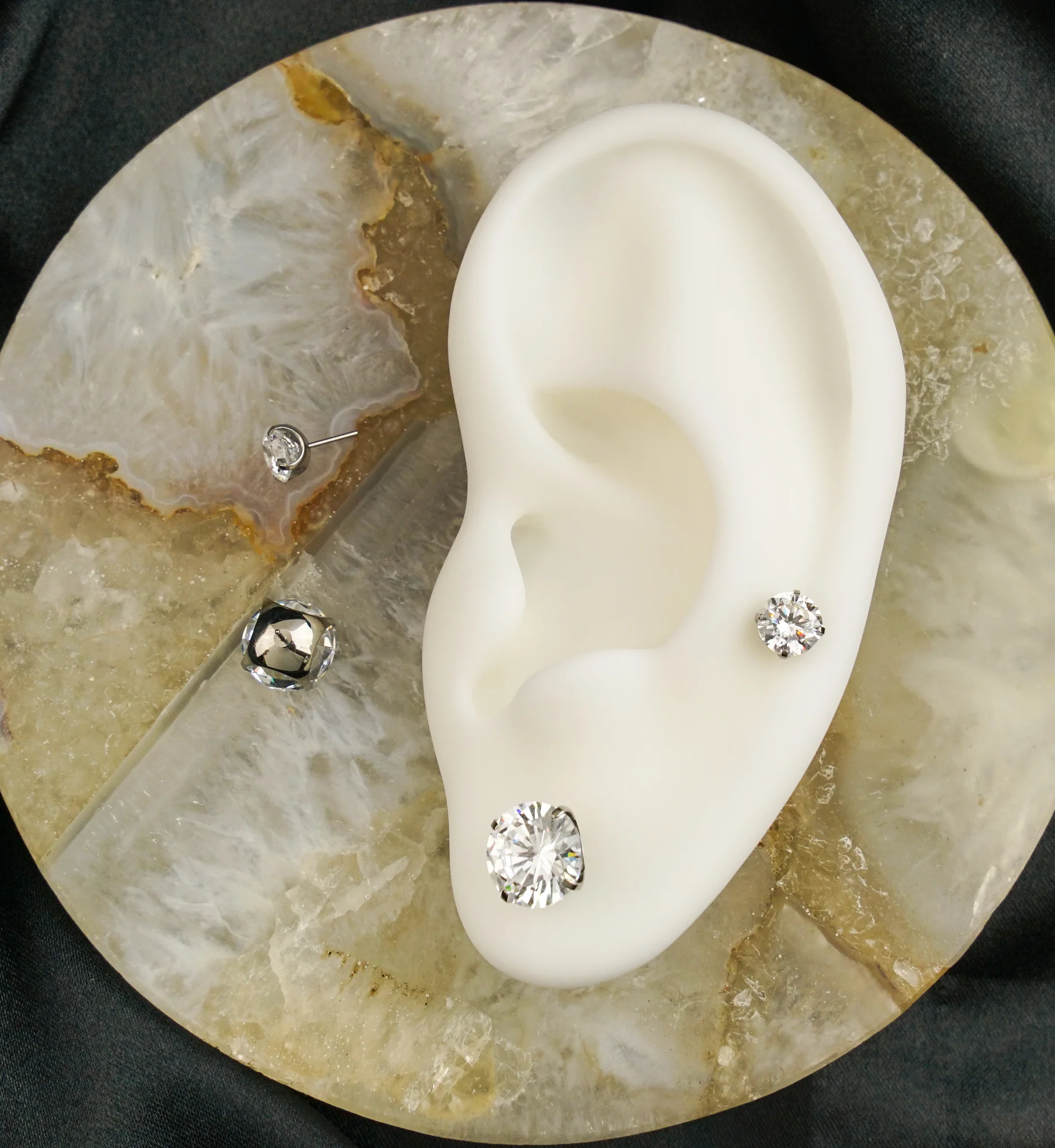 Prong Clear CZ Flat Base Threadless Titanium Top - Image 2