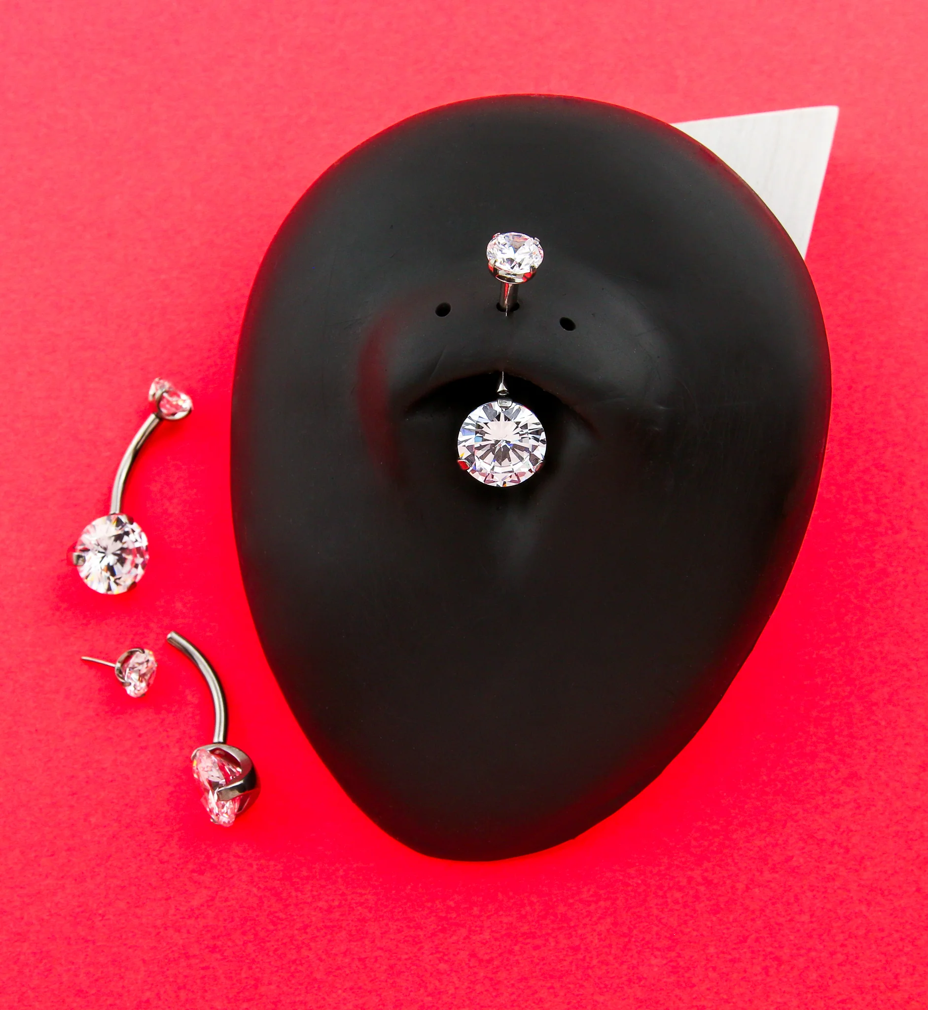 Prong Clear CZ Titanium Threadless Belly Button Ring - Image 3