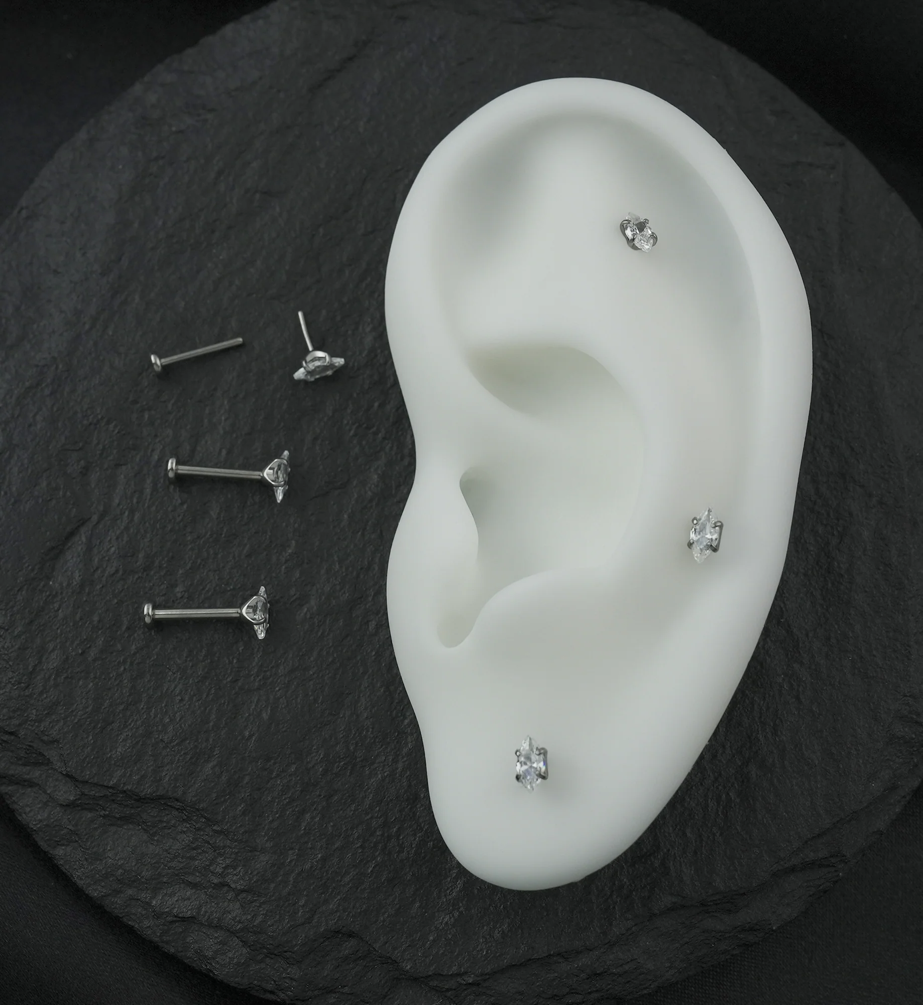 Prong Marquise Clear CZ Threadless Titanium Flat Disk Labret - Image 2