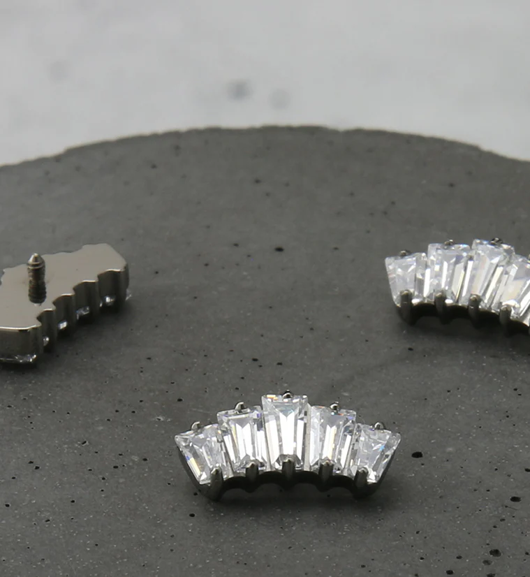 Quinary CZ Internally Threaded Titanium Top - Image 2