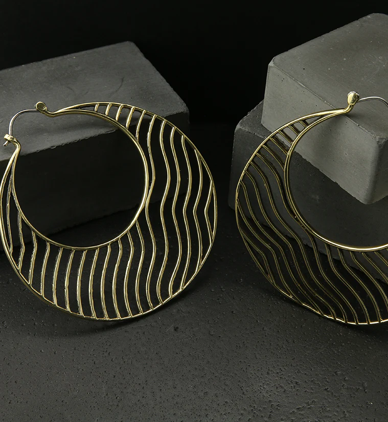 Quiver Titanium Hangers - Earrings - Image 4