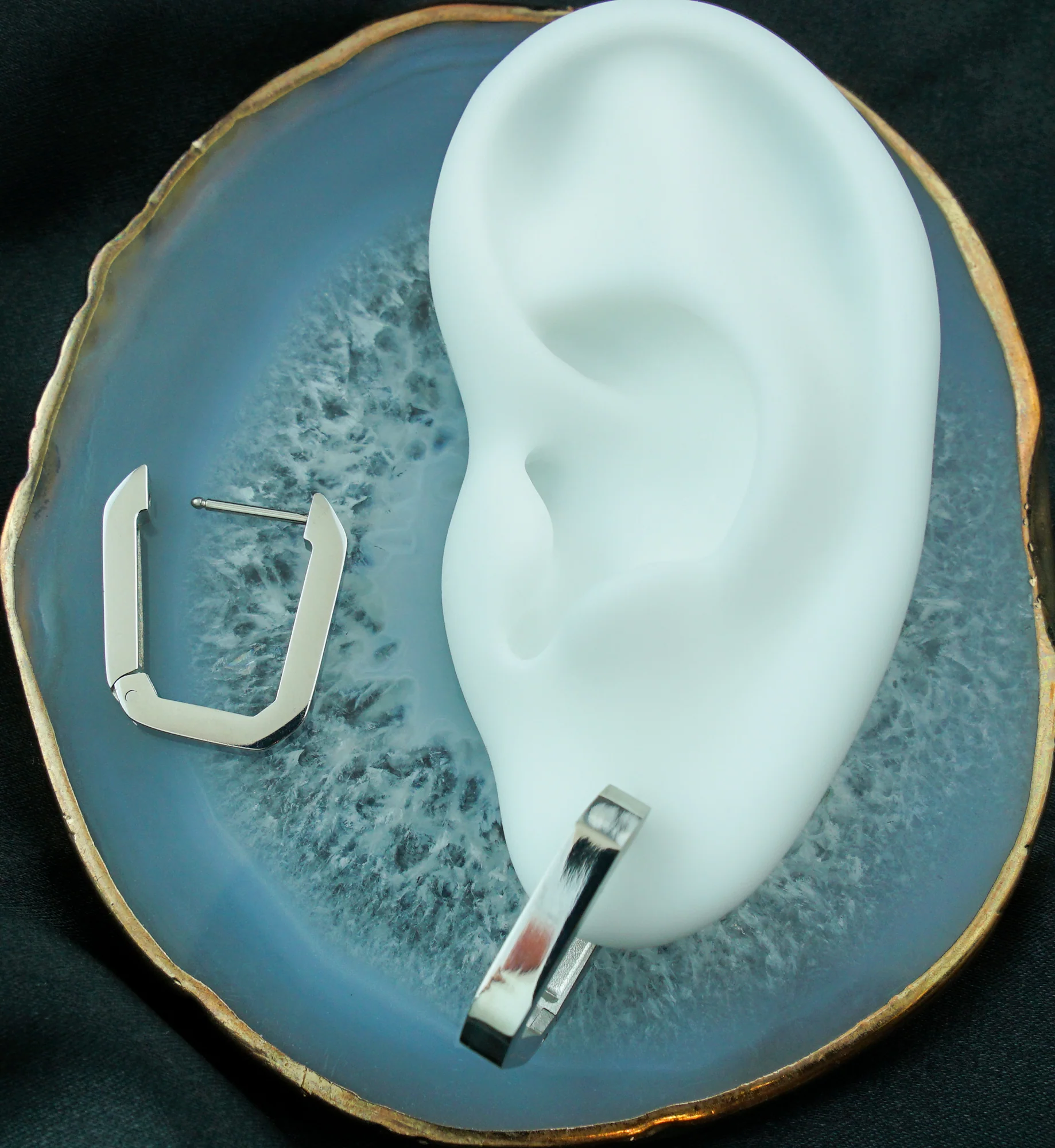 Rectangle Hoop Stainless Steel Hinged Earrings - Image 2