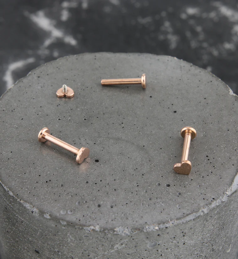 Rose Gold PVD Heart Internally Threaded Titanium Labret - Image 2