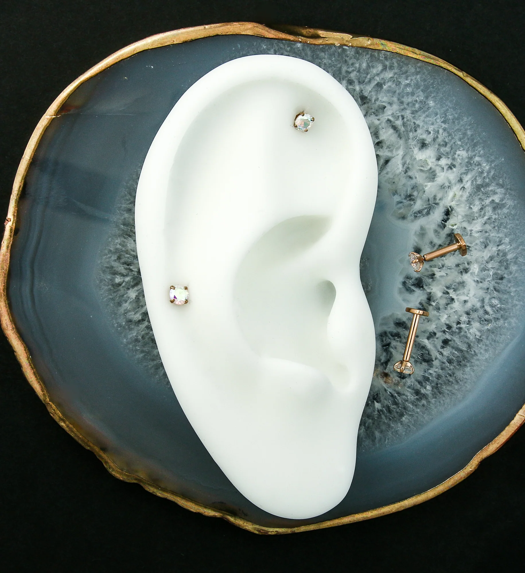 Rose Gold PVD Prong Rainbow Aurora CZ Internally Threaded Titanium Heart Disk Labret - Image 2