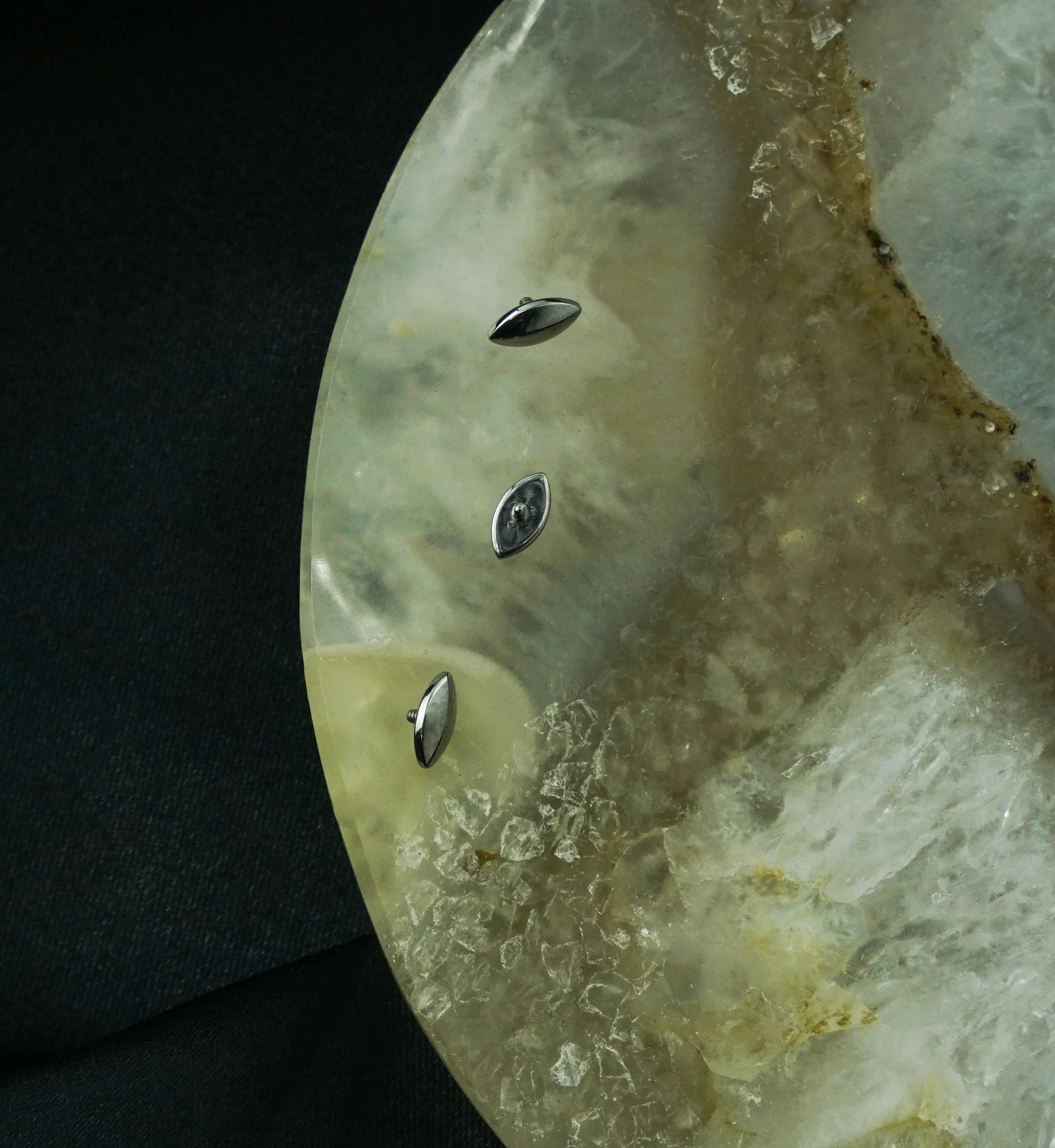 Marquise Titanium Internally Threaded Top - Image 2