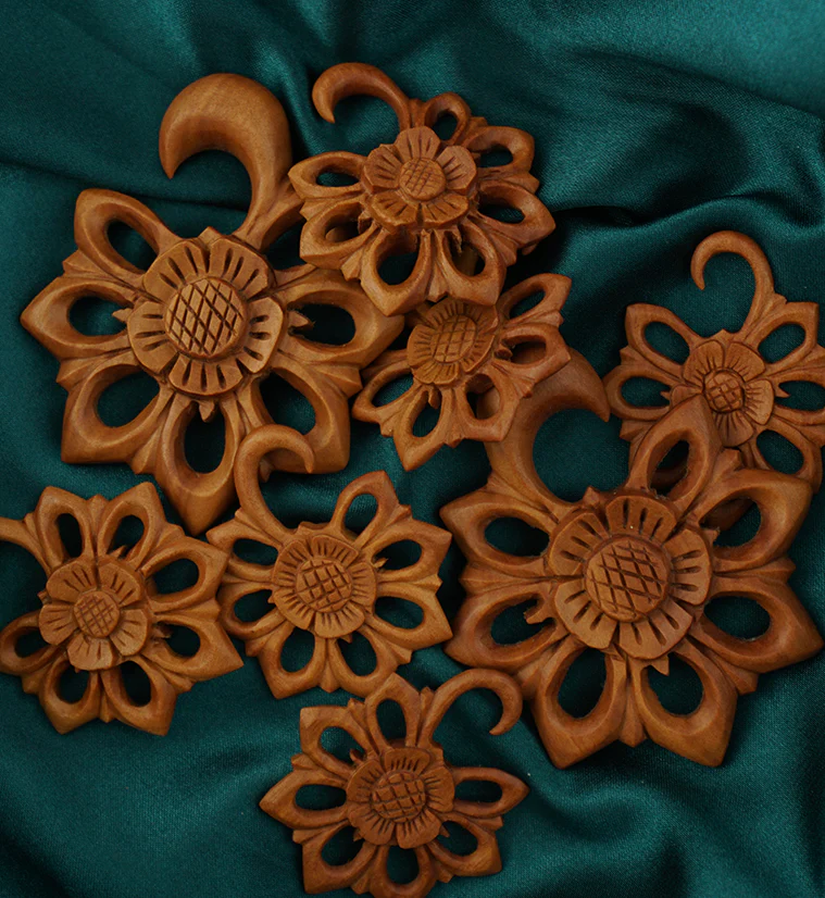 Saba Wood Blooming Flower Hanger Plugs - Image 4