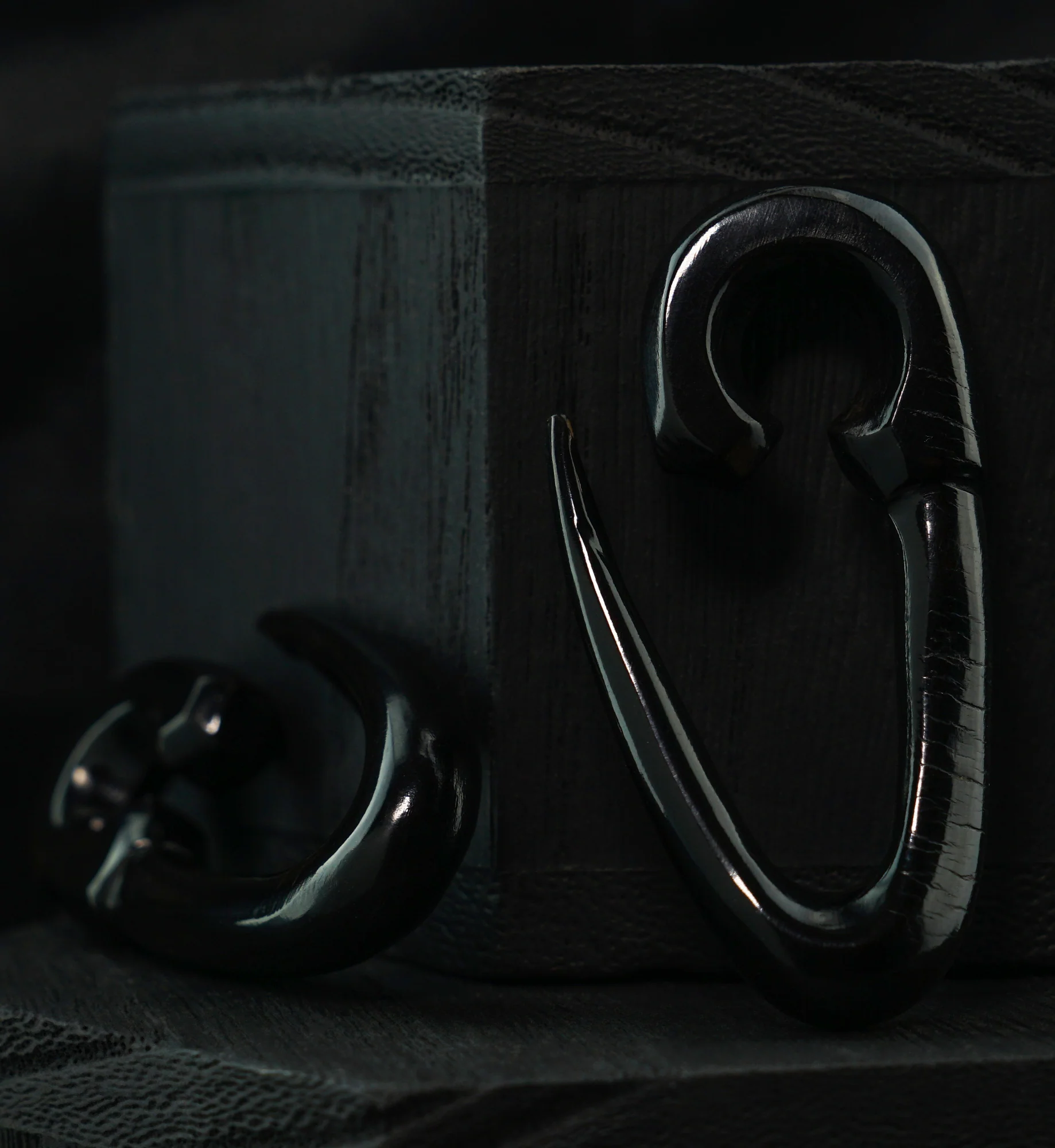 Safety Pin Horn Hangers - Image 2
