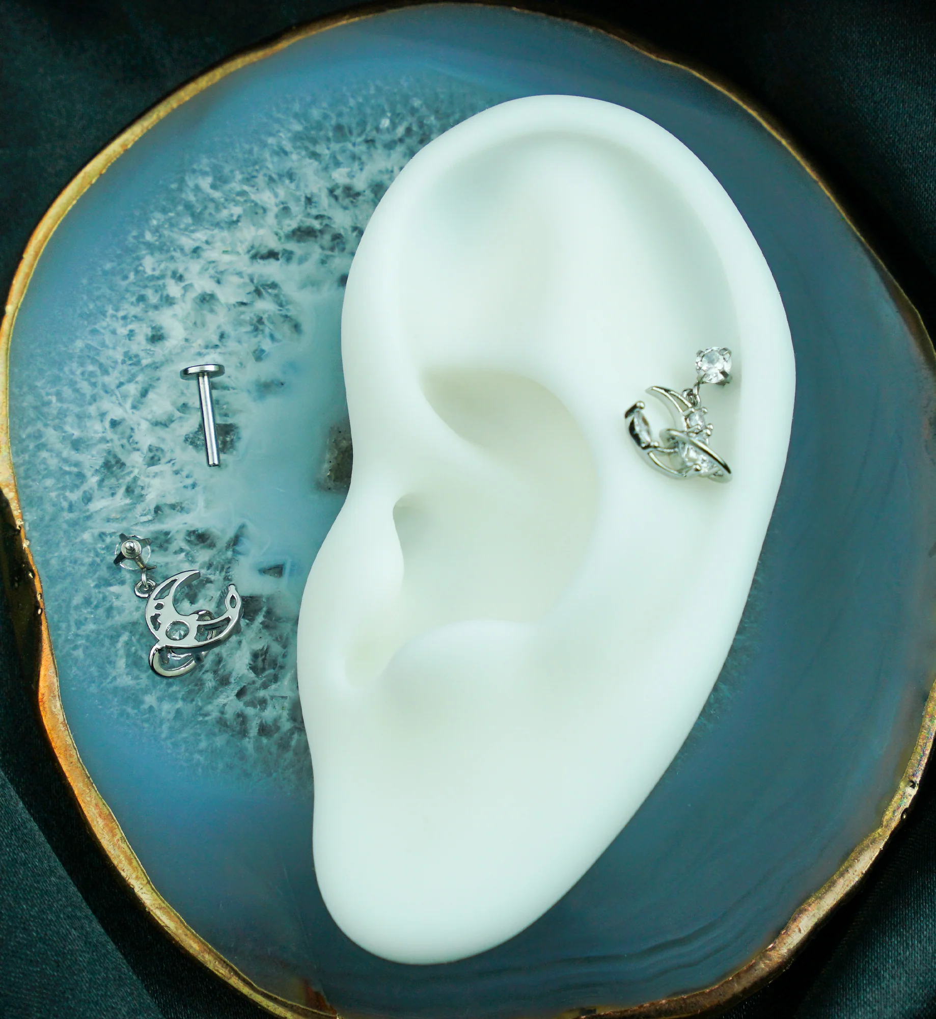 Saturn Crescent Moon Dangle Clear CZ Internally Threaded Stainless Steel Labret - Image 2