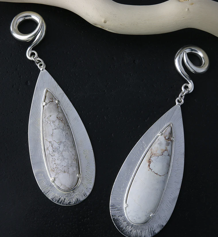 Score White Howlite Stone White Brass Ear Weights - Image 3