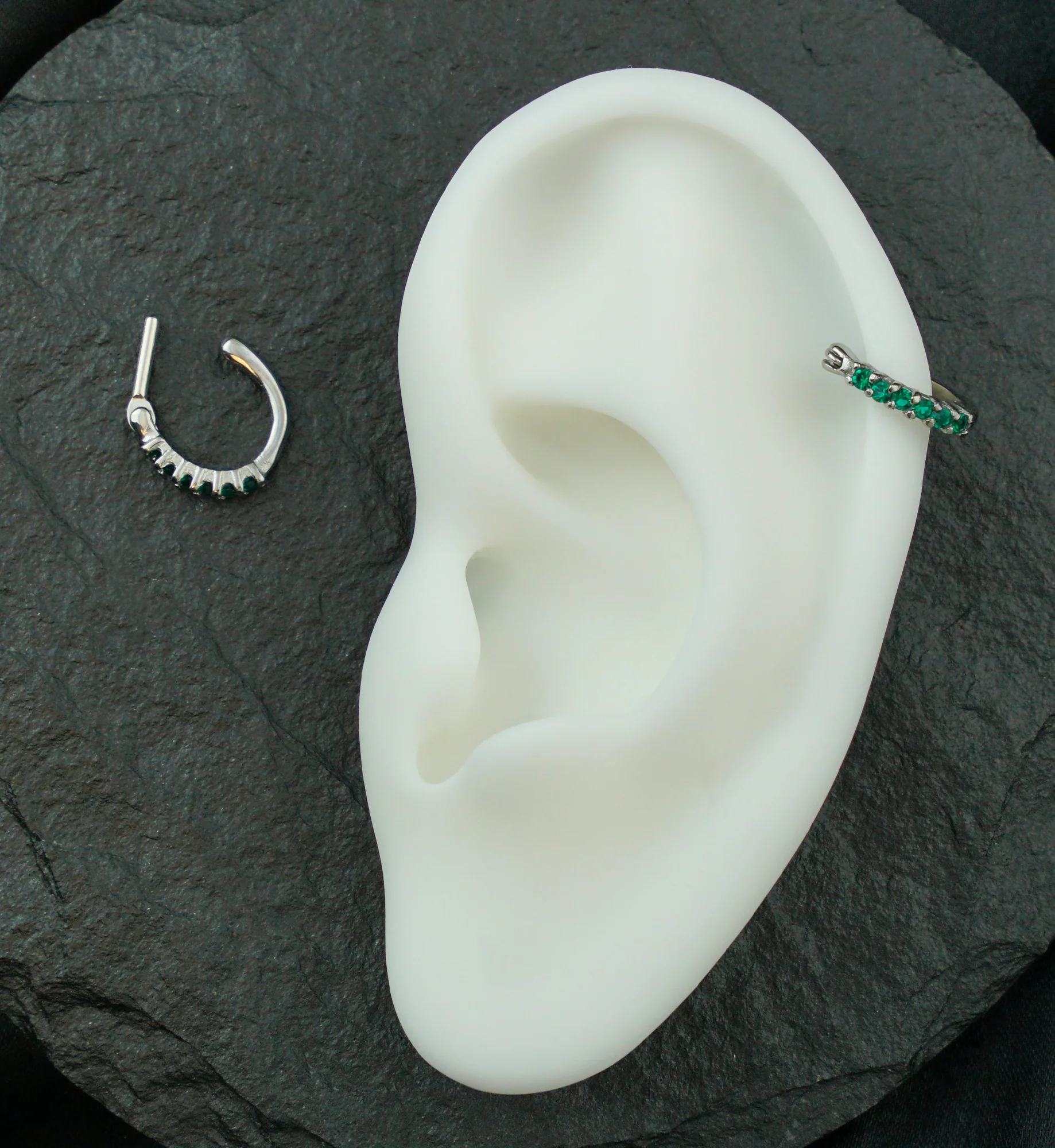 Side-Facing Emerald CZ Stainless Steel Hinged Segment D-Ring
