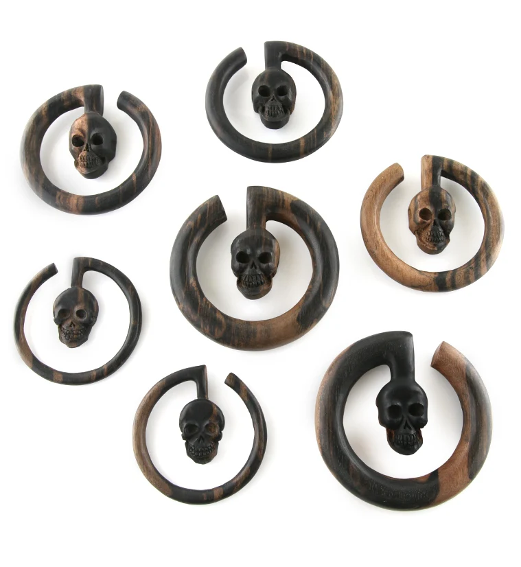 Skull Wooden Hoop Hangers - Image 3