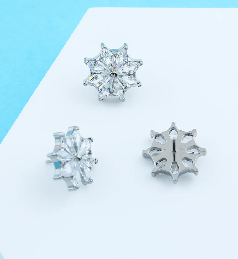 Snow Flower Clear CZ Titanium Threadless Top - Image 2