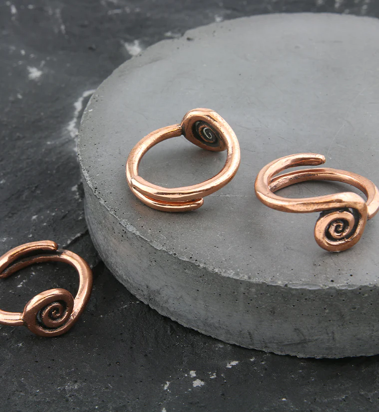 Solo Spiral Copper Ring - Image 2