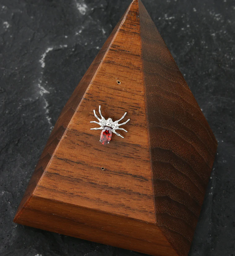 Spider Red CZ Threadless Titanium Top - Image 2