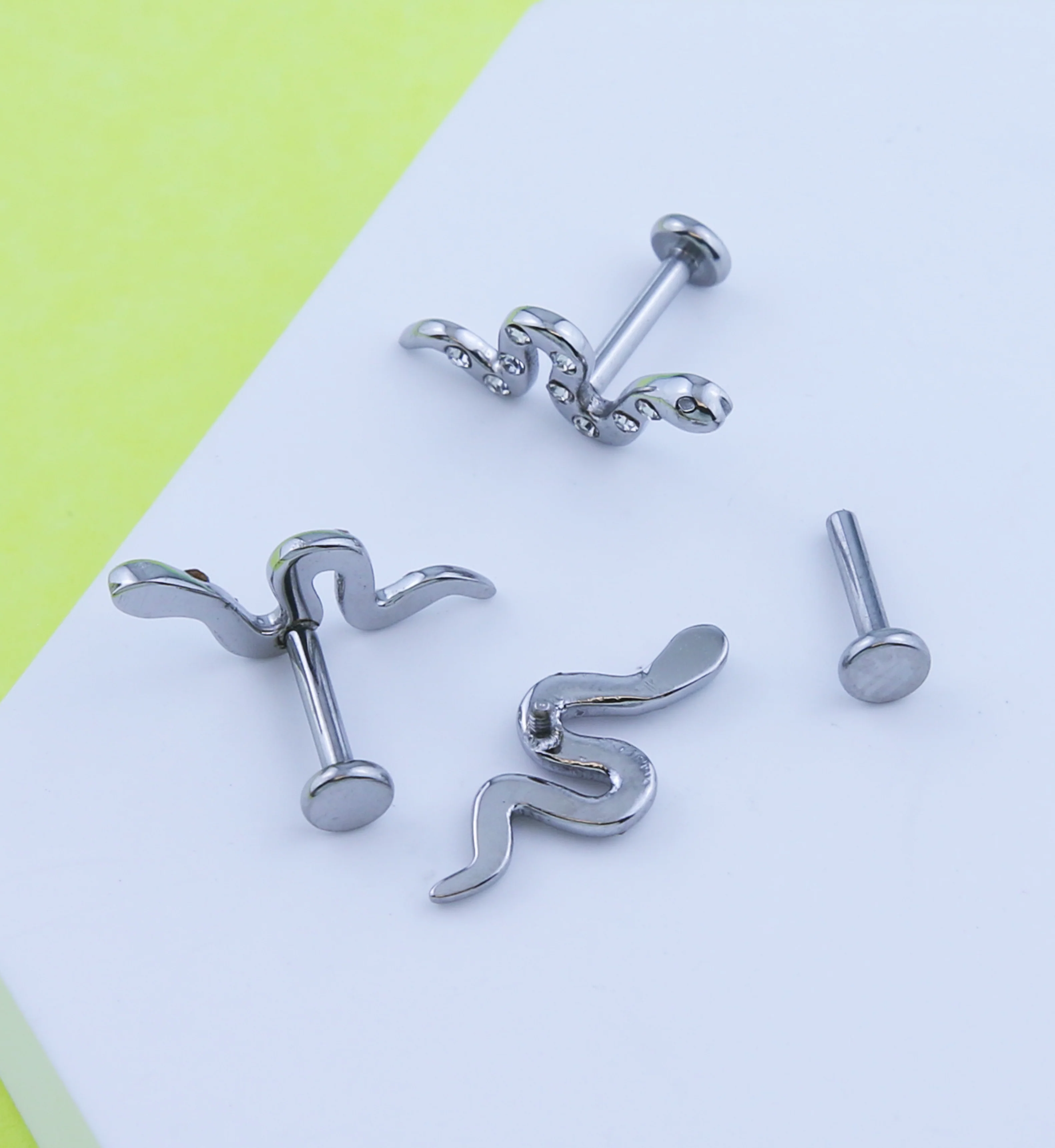 Spotted Snake Clear CZ Stainless Steel Internally Threaded Labret - Image 2