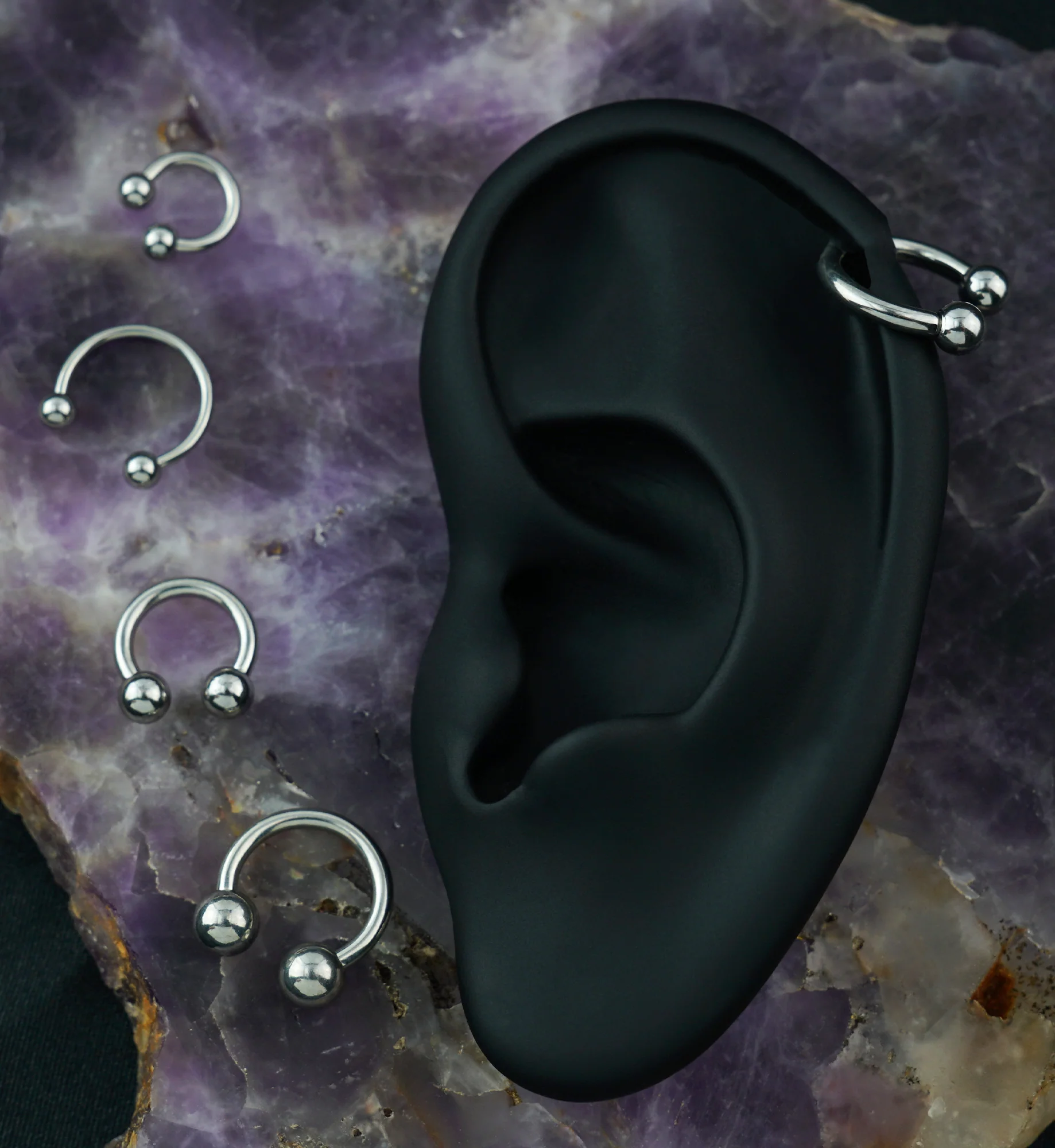 Stainless Steel Circular Horseshoe Ring - Image 4