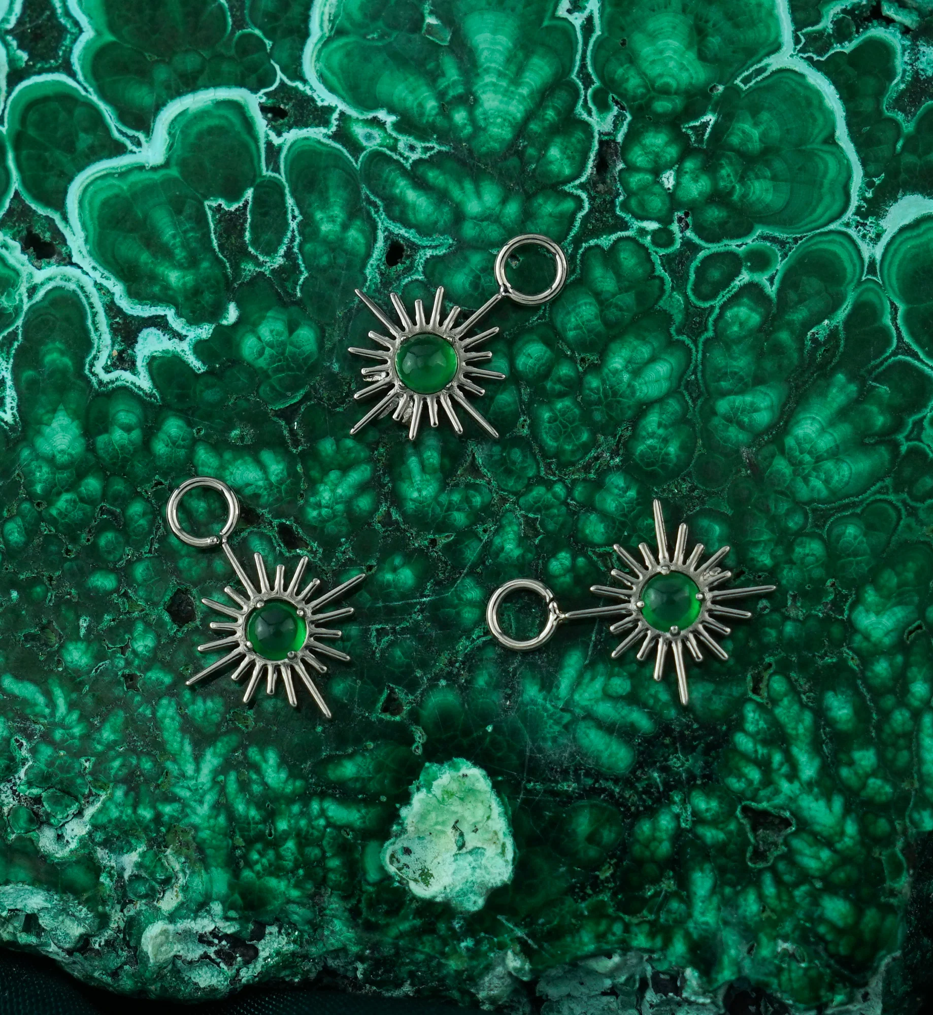 Starburst Green Onyx Stone Titanium Charm - Image 2