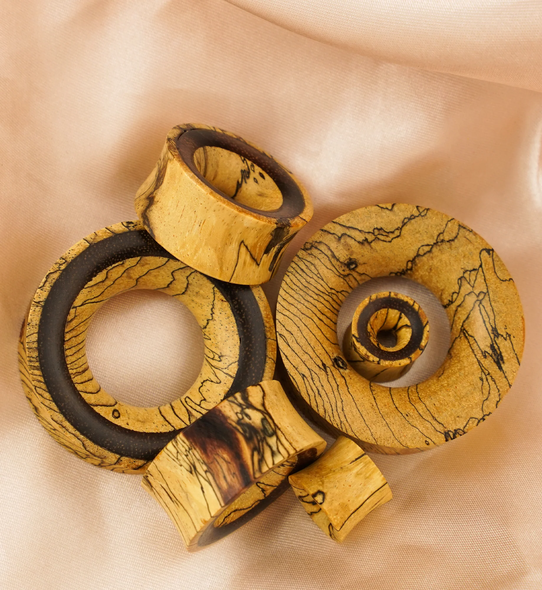 Tamarind Wood Tunnel Plugs With Sono Wood Inlay - Image 2