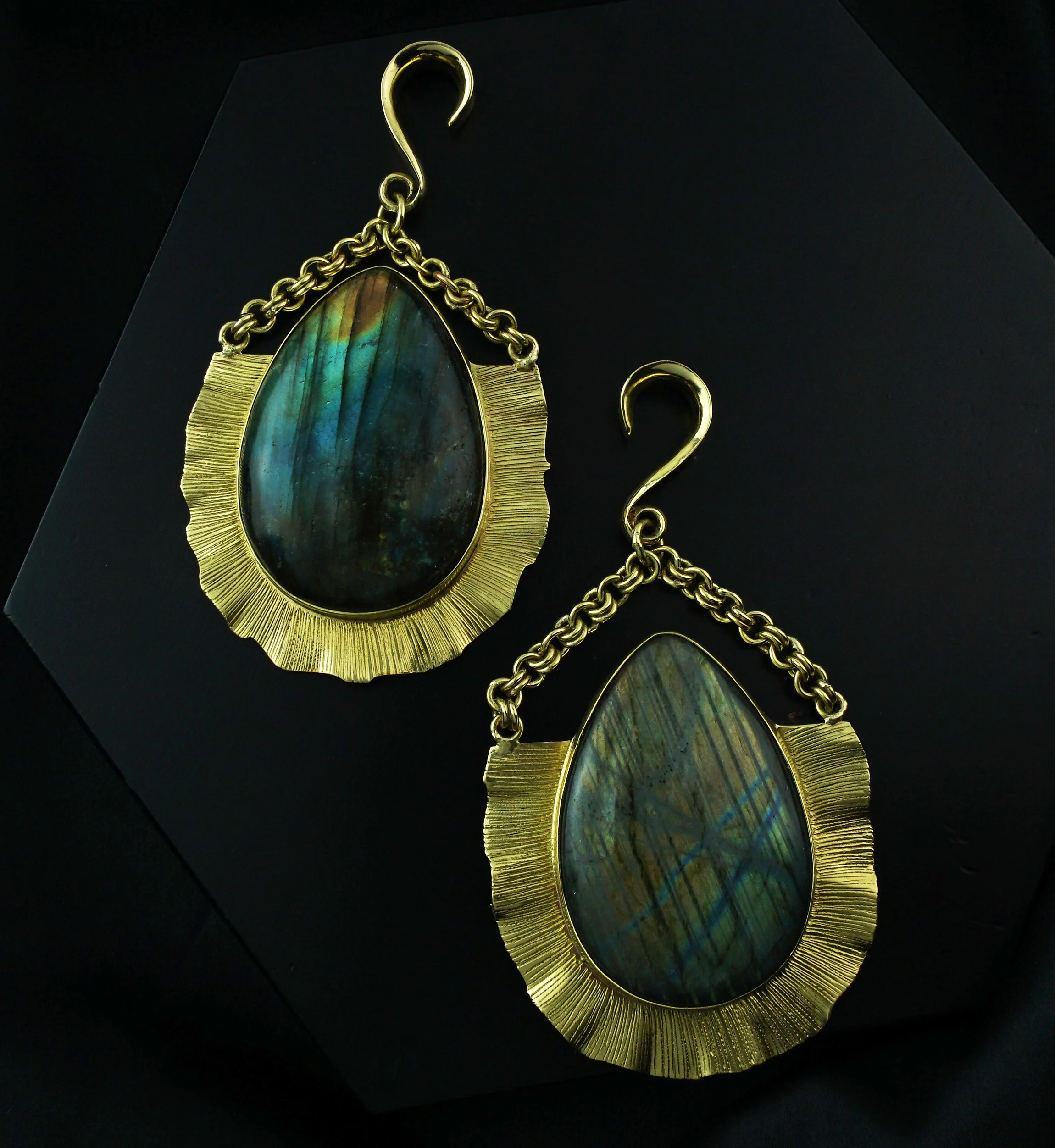 Teardrop Score Labradorite Stone Hanging Brass Ear Weights - Image 2